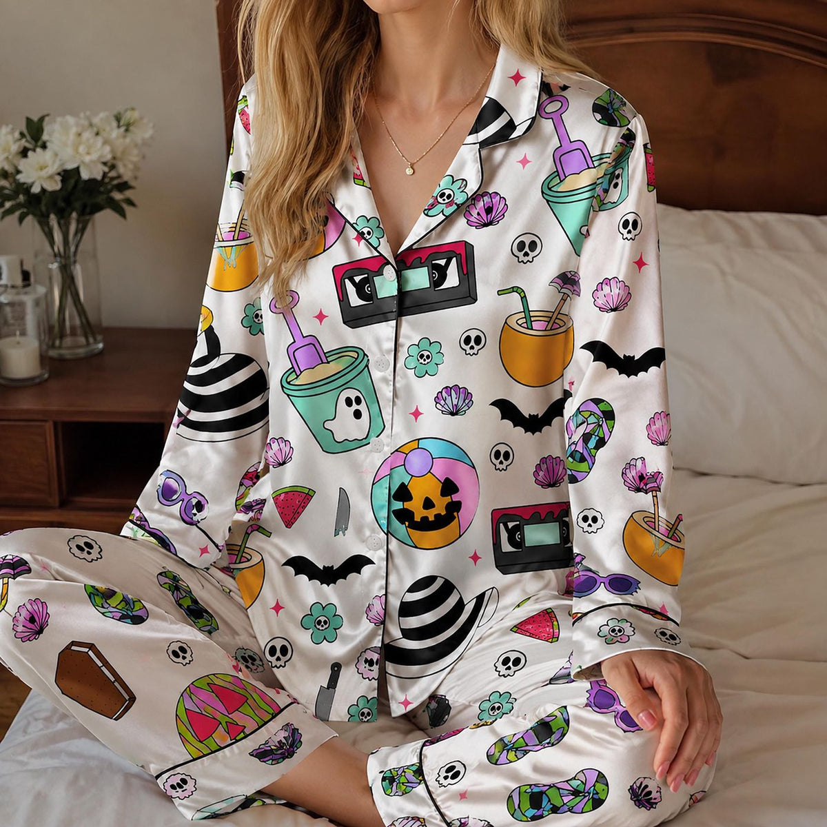 Retro Halloween Satin Pajama Set: Cozy Sleepwear with Pumpkin Bat and Witch Hat Patterns