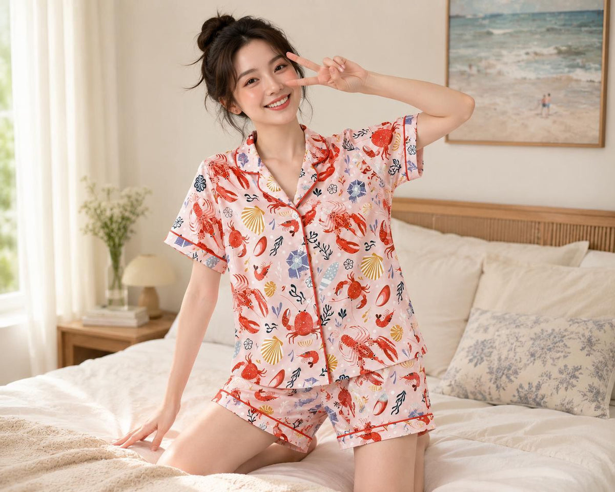 Coastal Grandma Sleepwear: Pink Lobster & Crab Print Pajama Set - Perfect Beach Vacation Gift