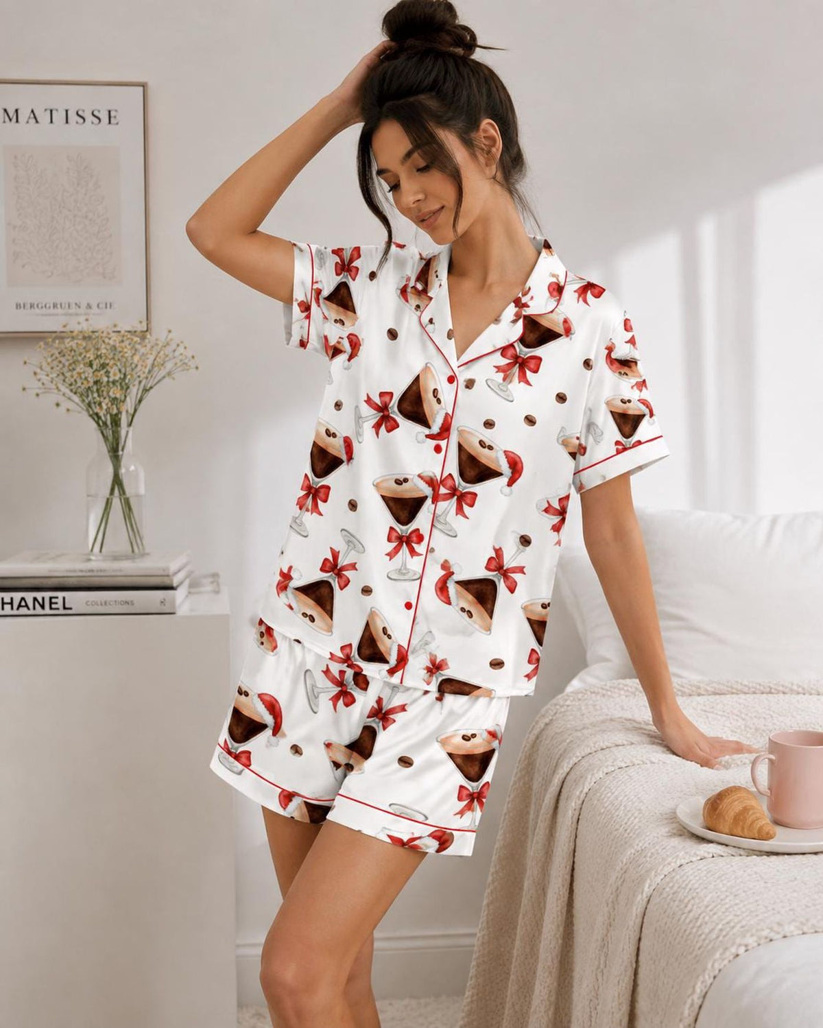 Women s Espresso Martini Christmas Satin Pajama Set - Festive Cocktail Print Sleepwear