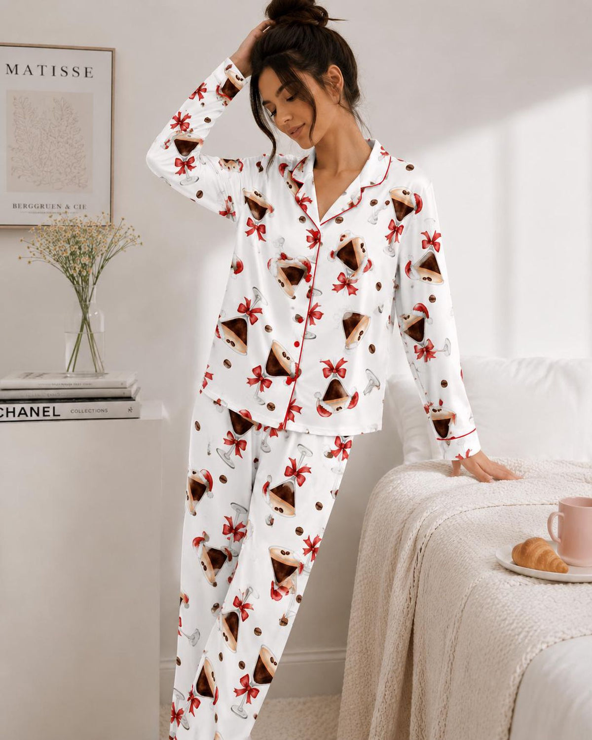 Women s Espresso Martini Christmas Satin Pajama Set - Festive Cocktail Print Sleepwear
